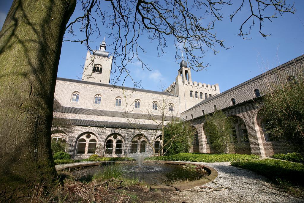 Leerhotel Het Klooster アーメルスフォールト エクステリア 写真